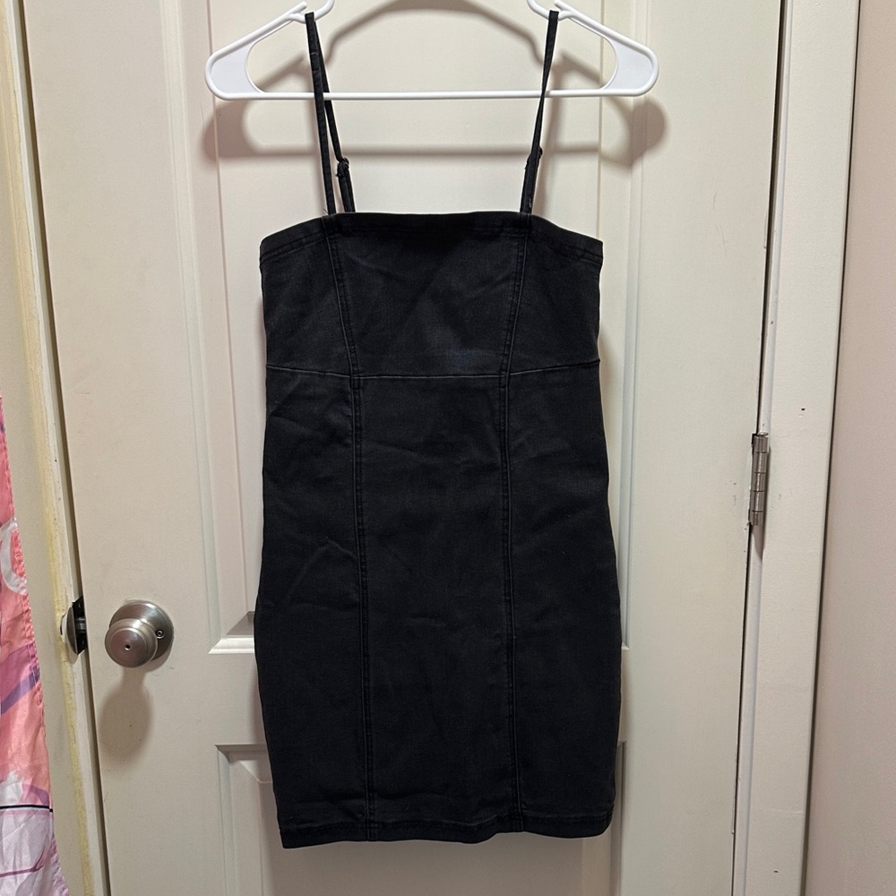Black Strapless Dress